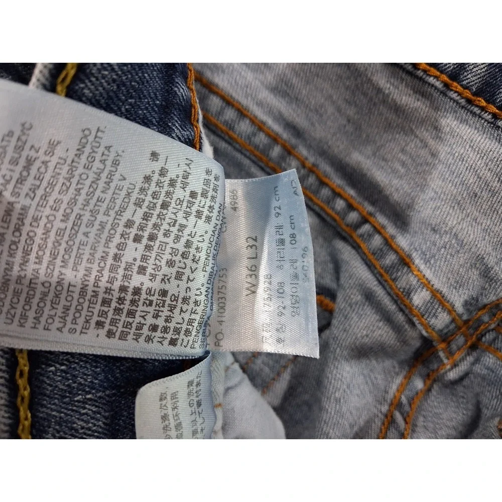 Levis levi 511